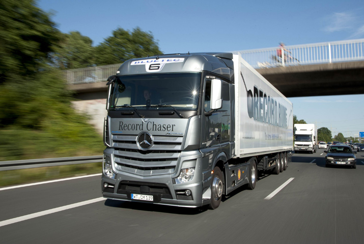  Actros   